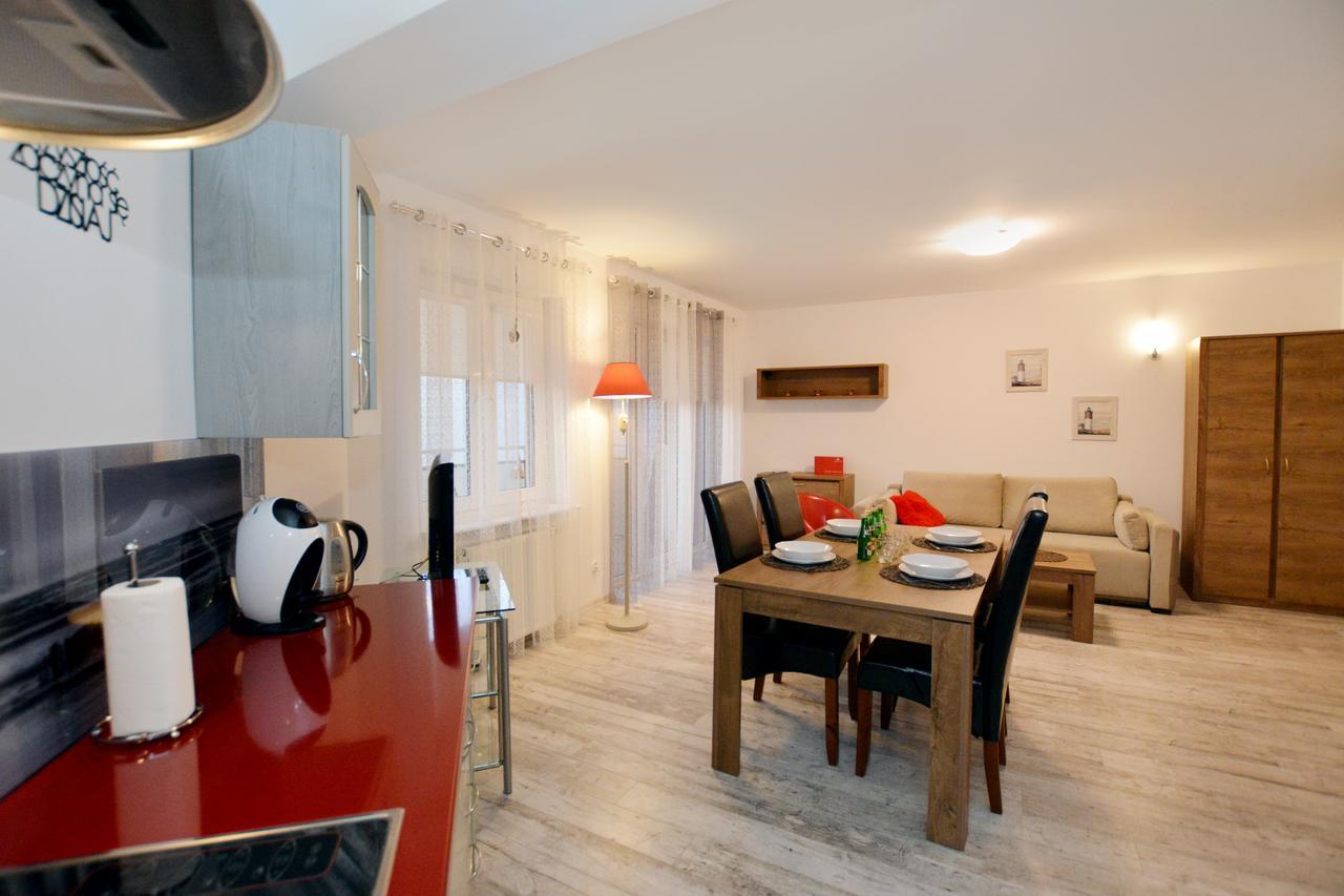 Apartament Przy Latarni Morskiej Kolberg Exterior foto